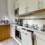 Aesculap By Rujana شقة بينز