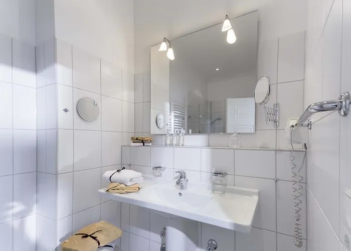 Aesculap By Rujana * Binz